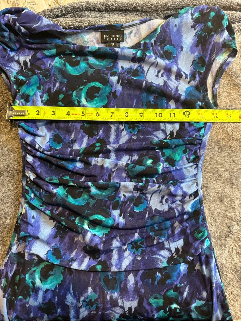 En Focus dress - Picture 5 of 7